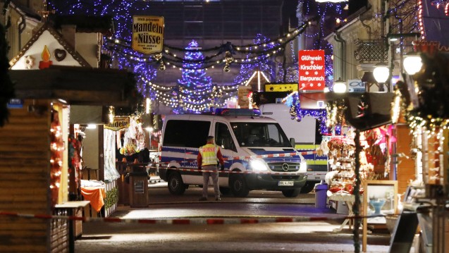 Auf dem Potsdamer Weihnachtsmarkt wurde im Dezember 2017 eine Paketbombe in einer Apotheke abgegeben. (Foto: Imago)