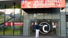 Die Studie endete tragisch: Ein Proband starb in der Uniklinik Rennes, fünf weitere mussten eingewiesen werden und könnten bleibende Hirnschädigungen davontragen. (Foto: picture alliance / dpa)