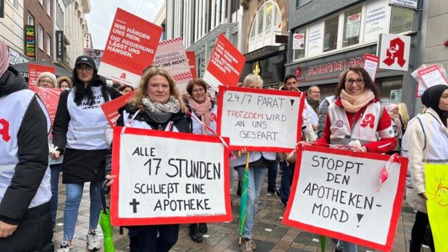 In der Fußgängerzone in Dortmund haben die Demonstrierenden ihre Forderungen in die Öffentlichkeit getragen. (Foto: js/DAZ)