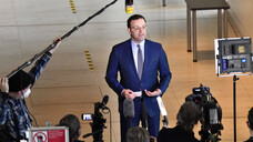 Gerät zunehmend in Erklärungsnot: Bundesgesundheitsminister Jens Spahn. (Foto: IMAGO / Future Image)