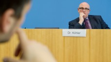 Der ehemalige Vorsitzende der Kassenärztlichen Bundesvereinigung, Andreas Köhler, auf einer Pressekonferenz. (Foto: dpa)