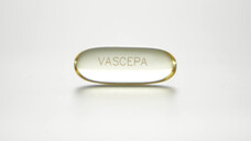 In den USA schreibt man den Namen des hochdosierten und chemisch modifizierten Omega-3-Fettsäure-Präparats Vazkepa mit einem „s“: Vascepa. (x / Foto: picture alliance/AP Photo | Uncredited)