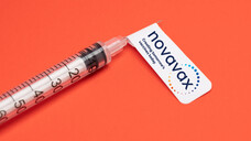 Novavax forscht an einem kombinierten Corona-Grippeimpfstoff und kann nach Phase 1/2 positive Ergebnisse melden. (Foto: IMAGO / Lobeca)