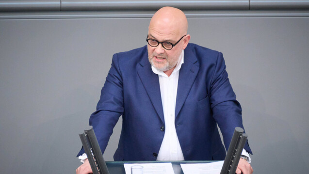 Der FDP-Abgeordnete Lars Lindemann übernahm Ende 2022 für seine Partei die Apothekenthemen von Andrew Ullmann. (Foto: IMAGO / Christian Spicker)