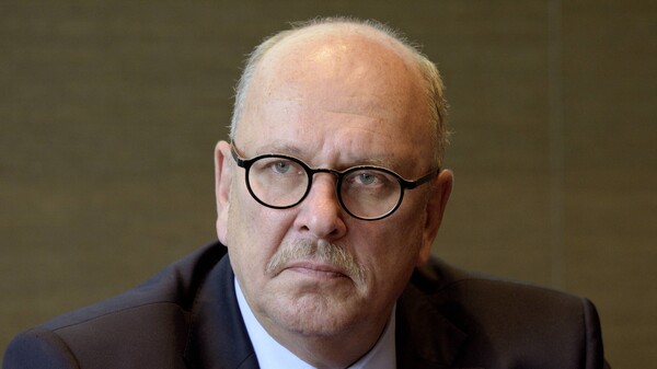 Hessen: Gesundheitsminister nicht mehr im Landtag
