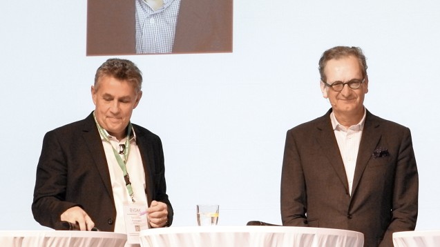 Zur Rose-Chef Walter Oberhänsli (re.) und BVDAK-Chef Stefan Hartmann beim Kooperationsgipfel in München. (Foto: diz)