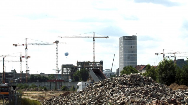 Hier soll spätestens 2020 das neue Apothekerhaus stehen: Die Heidestraße in Berlin. (Fotos: Sket)