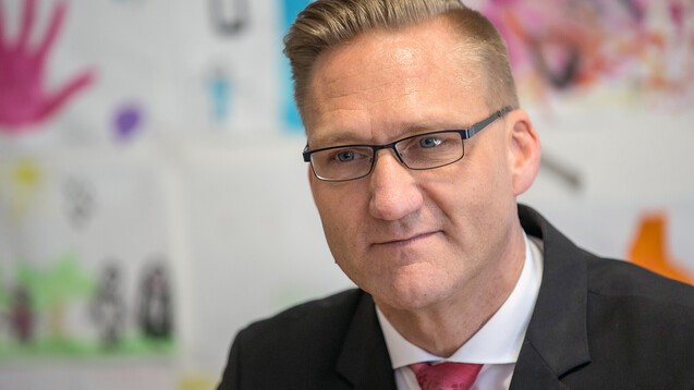 Günter Wältermann, Chef der AOK Rheinland/Hamburg, begrüßt den Vorschlag, dass Apotheker Grippeschutzimpfungen vornehmen sollen. Im AOK-Lager gibt es aber auch andere Meinungen dazu. (m / Foto: dpa)