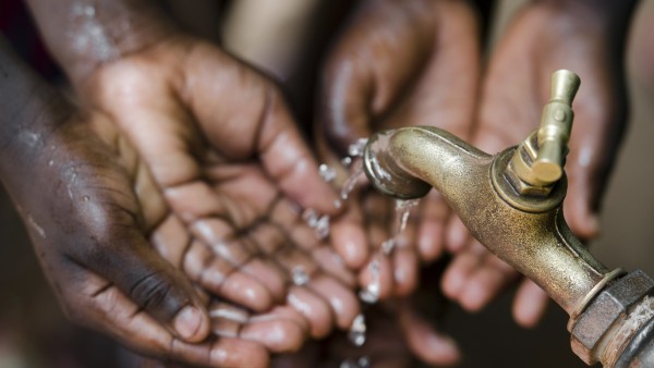 Keime im Wasser bedrohen 323 Millionen Menschen