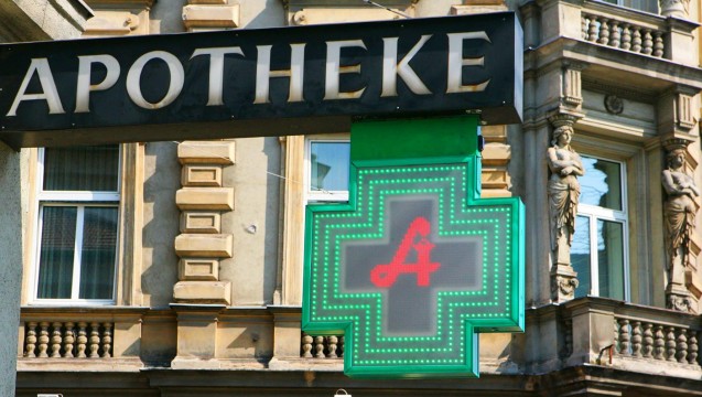 Versandkritiker in der Alpenrepublik: Österreichs Apothekenmarkt ist streng reguliert. Nur sehr selten werden neue Apotheken eröffnet. (Foto: dpa)