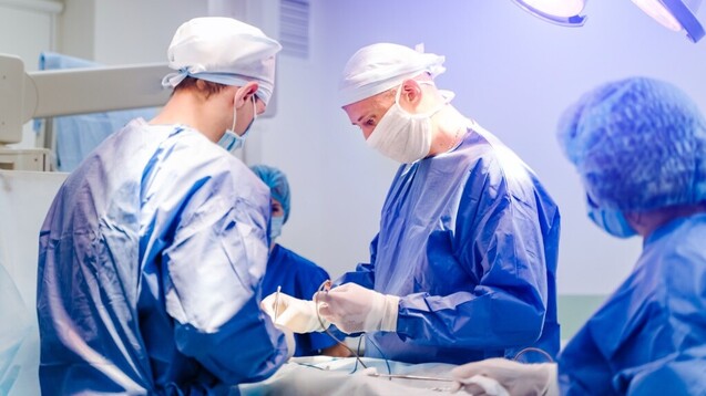 Überflüssige Eingriffe: In &nbsp;Deutschland werden jährlich 70 000 Schilddrüsen-OPs durchgeführt, obwohl es bei nur 10 Prozent dieser Eingriffe einen bösartigen Befund gibt. ( r / Foto. Vadim/stock.adobe.com)