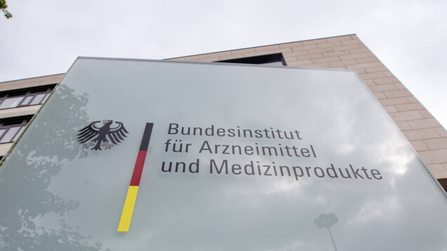 Entwicklung der Infektionslage lässt sich nicht abschätzen: Das BfArM in Bonn. (Foto: imago images / Dominik Bund)