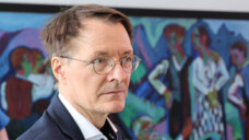 Bundesgesundheitsminister Karl Lauterbach (Foto: IMAGO / Frank Ossenbrink)