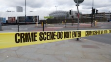 Bis um 4 Uhr morgens half Apotheker Khalid Ahmed aus Manchester den Opfern des Terror-Attentats in der Manchester Arena. Gegenüber DAZ.online berichtet Ahmed von seinen Erlebnissen. (Foto: dpa)
