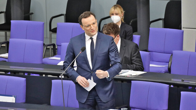Bundesgesundheitsminister Jens Spahn stellte sich heute eine Stunde lang den Fragen der Bundestagsabgeordneten. (c / Foto: IMAGO / Bernd Elmenthaler)