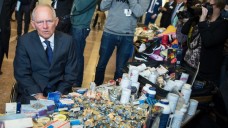 Bundesfinanzminister Schäuble rät, Medikamente online nur aus nachweislich seriösen Quellen zu kaufen. (Foto: dpa / picture alliance)
