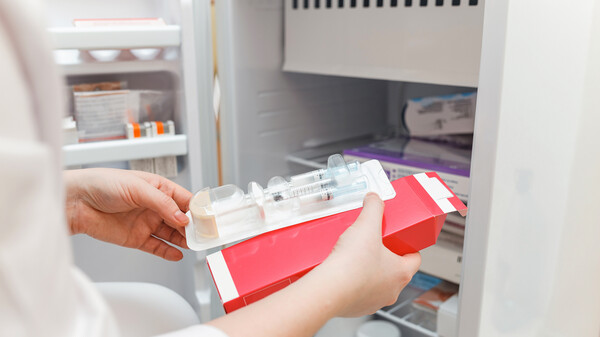 Modernas Corona-Impfstoff kann im Kühlschrank gelagert werden 