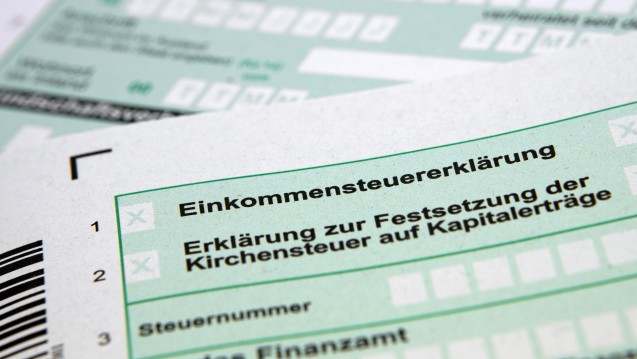 Manch ein Apothekenkunde wünscht beim Steuersparen Hilfe aus der Apotheke. (Foto: M. Schuppich/Fotolia)