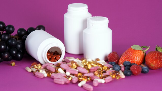 Am häufigsten kaufen die Deutschen Nahrungsergänzungsmittel mit Vitamin C oder mit Magnesium. (s / Foto: cirquedesprit / stock.adobe.com)