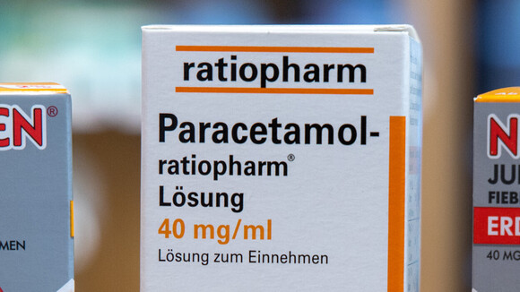 Kinderschmerzmittel mit Paracetamol oder Ibuprofen sind derzeit Mangelware. (s / Foto: Schelbert)
