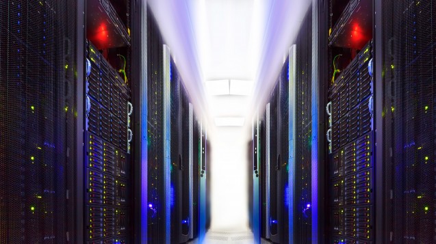 Supercomputer sollen künftig mithilfe der künstlichen Intelligenz neue Wirkstoffe entwickeln.  (Foto: vladimircaribb /stock.adobe.com)                                      