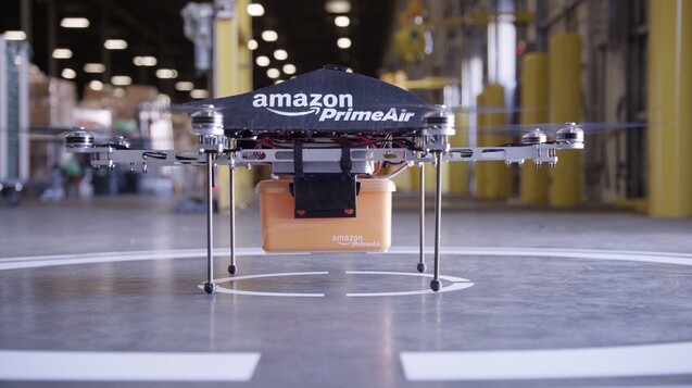 Amazon und DHL haben sie schon getestet: Paket-Lieferung per Drohne. In einigen Ländern gibt es auch erste Versuche, Arzneimittel per Drohne zu verschicken. (Foto: Imago)