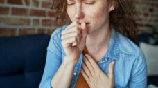 Offenbar ist das Grippevirus für die Lunge gefährlicher als in den letzten 100 Jahren angenommen wurde. (Foto: gpointstudio / AdobeStock)