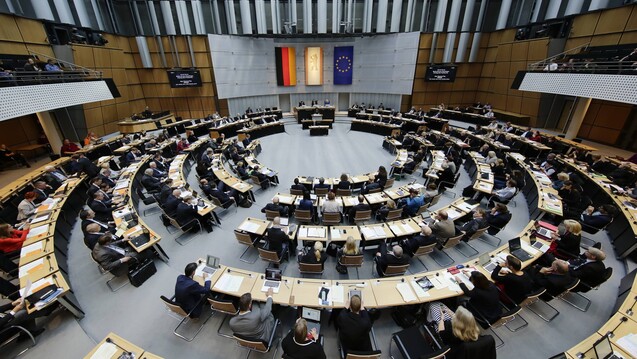 Im Berliner Abgeordnetenhaus wird derzeit über einen FDP-Antrag diskutiert, der eine Impfpflicht vorsieht. (c / Foto: imago)