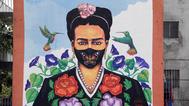 Frida Kahlo, würde sie in unserer Zeit leben, hätte sie Masken wohl so stolz getragen, wie kaum jemand anderes. Warum? Das erfahren sie im heutigen Rätsel. (Foto: Leonardo Casas / imago images/Cover-Images)