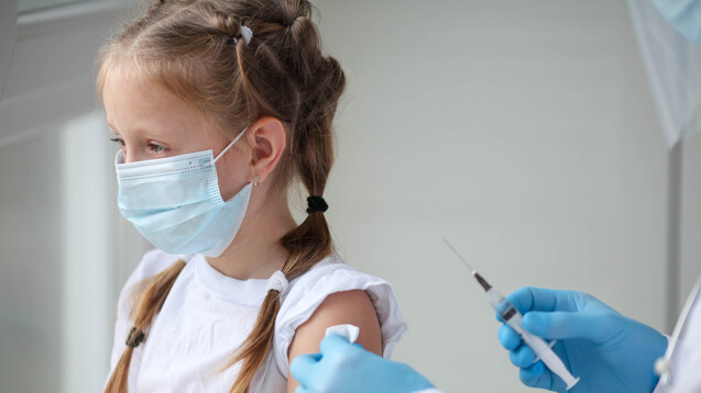Biontech/Pfizer planen die Zulassungserweiterung ihres COVID-19-Impfstoffes für Kinder ab zwölf Jahren auch in der EU. (Foto:&nbsp;smile23 / AdobeStock)