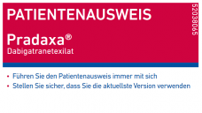 In der Apotheke sollten Pradaxa-Anwender darauf hingewiesen werden, immer die neueste Version des Patientenausweises zu benutzen. (Foto: Boehringer)