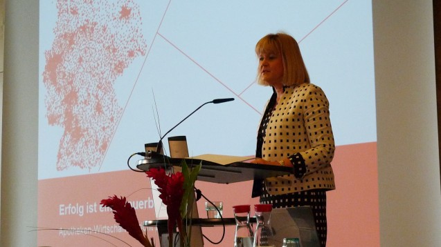 Claudia Korf präsentierte die Zahlen für 2014. (Foto: DAZ)