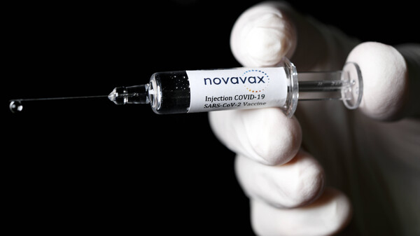 Novavax-Impfstoff bald für Jugendliche?