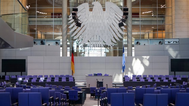 Nur zwei Handlungsoptionen: Aus Sicht der Bundestagsverwaltung gibt es nach dem EuGH-Urteil nur zwei Optionen: Entweder der Rx-Versand oder die Preisbindung kippt. (Foto: dpa)
