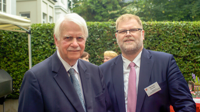 Dr. Jörn Graie (li.) und Kai-Peter Siemsen, die Spitzen des Hamburger Apothekervereins und der Kammer in der Hansestadt, lehnen das Angebot von Jens Spahn zum Apothekenmarkt ab. (Foto: tmb)