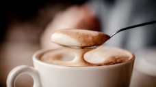 Cappuccino, laut Packung ungesüßt - Zucker war aber dennoch drin. Seit fünf Jahren können derartige Fälle gemeldet werden. (Foto: alialanda / Fotolia)