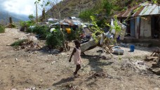 Haiti nach dem Hurrikan: Apotheker ohne Grenzen will weiter vor Ort helfen. (Foto: AoG-Archiv / Bettina Rüdy)