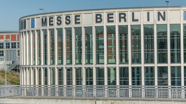 Die Messe Berlin ist Standort eines der sechs Corona-Impfzentren (CIZ) in der Bundeshauptstadt. (Foto: imago images / Joko)