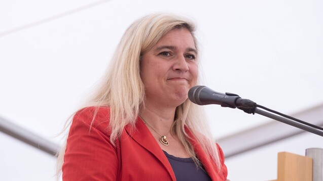Bayerns Gesundheitsministerin Melanie Huml (CSU) will sich im Bundesrat gegen Teile der von Bundesgesundheitsminister Jens Spahn (CDU) geplanten Apothekenreform aussprechen. (m / Foto: imago images / Zuma Press)