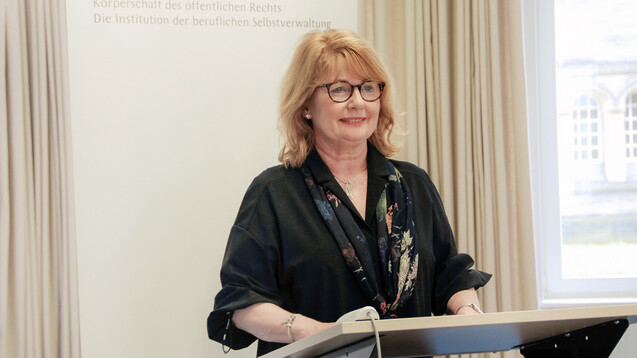 Kammerpräsidentin Cathrin Burs: Apotheker sind Garant für eine verlässliche Versorgung. (Foto: Apothekerkammer Niedersachsen)